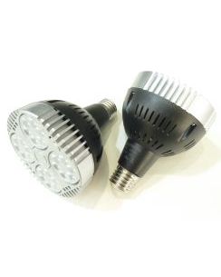 LED žárovka E27 PAR30 SR35-24 - Teplá bílá