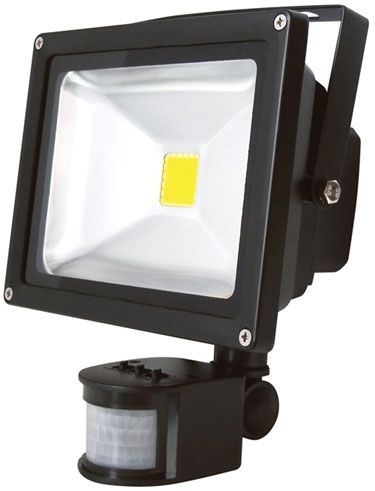 Reflektor LED 20W s PIR čidlem