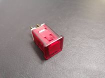 Kontrolka ISZ hranatá červená 15mm